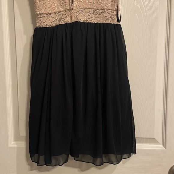 Juniors formal dress size 3 NWOT - Picture 4 of 5